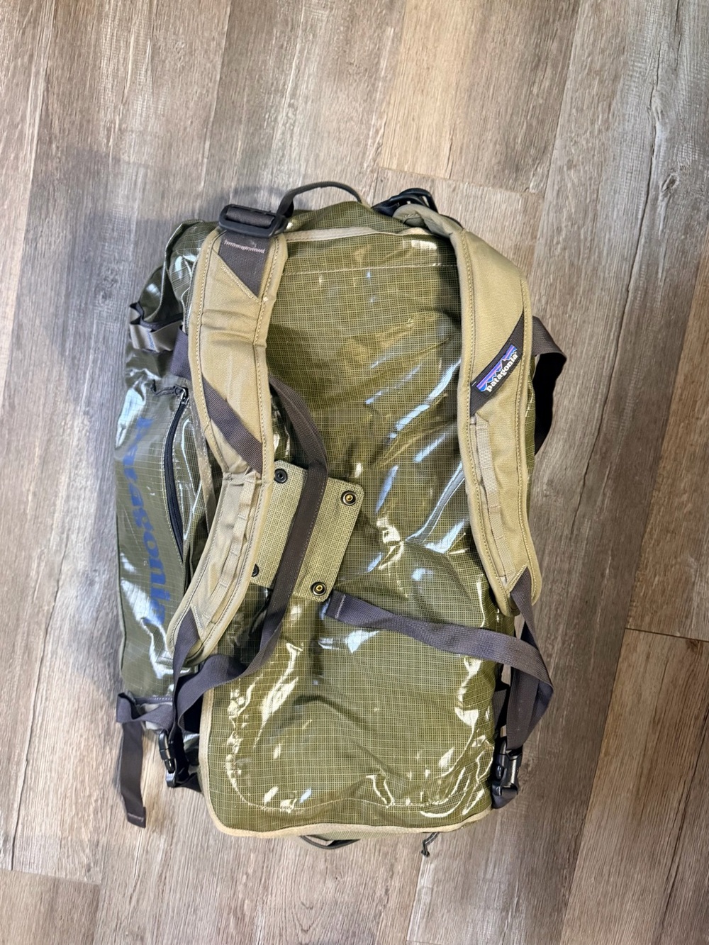 PATAGONIA 55L Black Hole Duffel - Olive Green